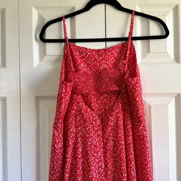 Wild Fable | Red Floral | Cut-out | Wide Leg |
Jumpsuit/Romper | size M - Picture 3 of 7